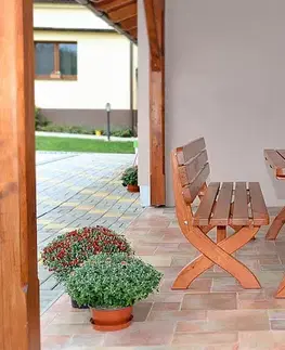 Masívny stôl z borovice drevo lakované 40 mm (rôzne dĺžky) 160 cm
