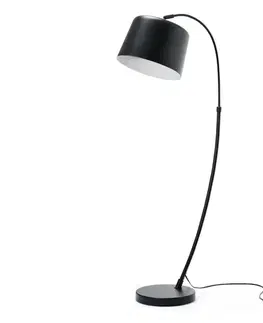 Oblúková lampa z kovu