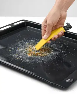 Kefa na čistenie rúry na pečenie so škrabkou