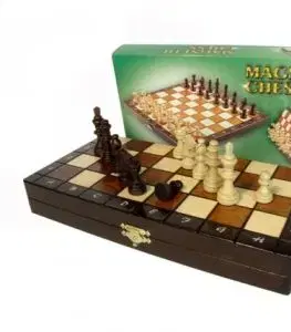 Šachy drevené magnetické