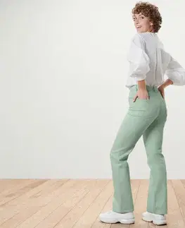 Bootcut džínsky – strih »Lou«, mätovozelené