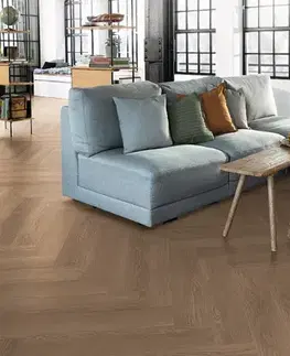 EGGER E-motion herringbone 32 apr baronia hnedý EL2134