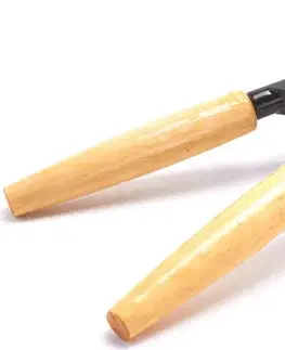MAKRO - Luskáčik na orechy