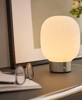Stolová LED lampa s akumulátorom so skleneným tienidlom