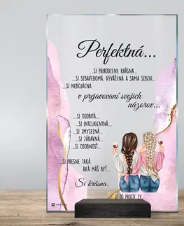 Darček k MDŽ s vlastným textom a pozadím