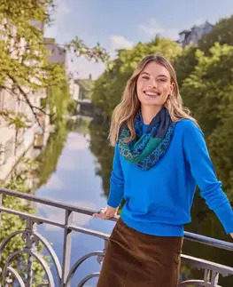 Menčestrová sukňa, koňaková