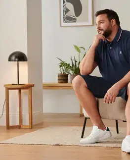 Šortky v štýle chino, Námornícka modrá