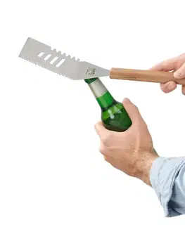 Multifunkčný nástroj na grilovanie