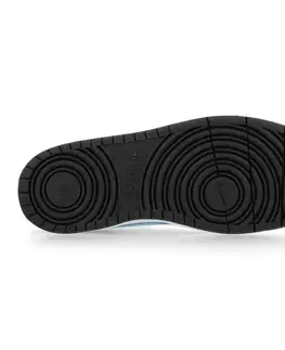 Nike COURT BOROUGH MID 2 (GS) Veľkosť: 39 EUR