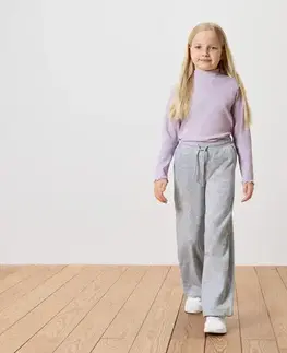 Detské tepláky so širokými nohavicami