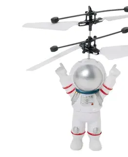 Lietajúci astronaut