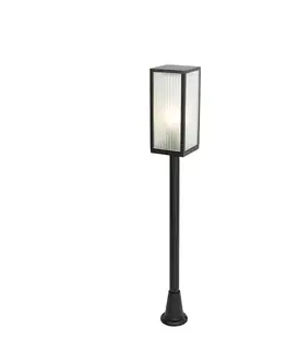 Vonkajšia stojaca lampa čierna s rebrovaným sklom 100 cm IP44 - Charlois Ribbed