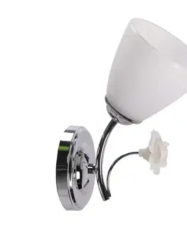 Jednoduchá biela chrómová nástenná lampa Ariam