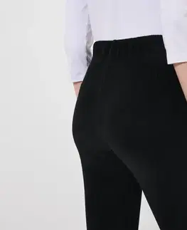 Menčestrové legínsy