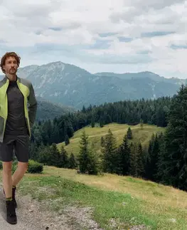 Softshellové funkčné šortky