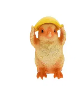 Kinekus Postavička kuriatko so škrupinkou 10,5 cm polyrezín