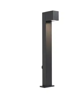 Moderná vonkajšia stojaca lampa čierna 65 cm so zásuvkou IP44 - Baleno