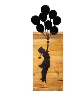 Dekoratívny drevený doplnok na stenu Chıld And Balloons