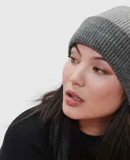Pletená čiapka s vinou, sivá