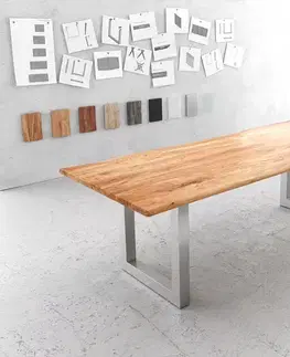DELIFE Jedálenský stôl Edge 240x100 cm akácia prírodná nerezová oceľ široký Live-Edge