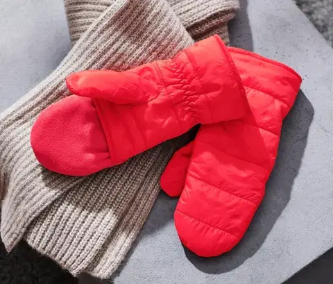 Prešívané palčiaky s príklopkou