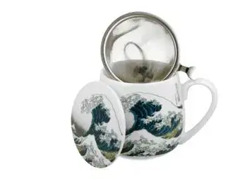 Porcelánový sudový hrnček so sitkom a krytom K. Hokusai - The Great Wave 430 ml
