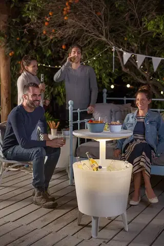 Záhradný stolík COOL BAR Keter
