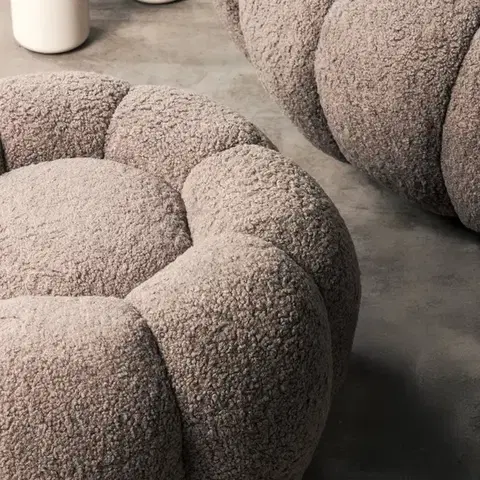 Čalúnený taburet Perugia bouclé cappuccino