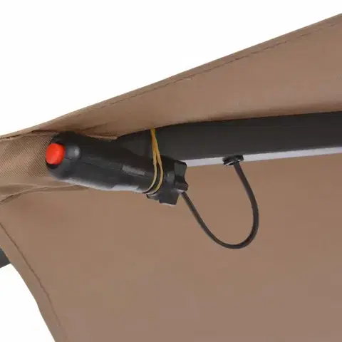 Konzolový slnečník s LED svetlami Ø 300 cm