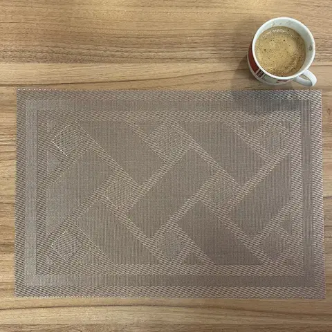 Podložka Deluxe pod tanier Kendrick svetlo hnedá 35x45cm TiaHome