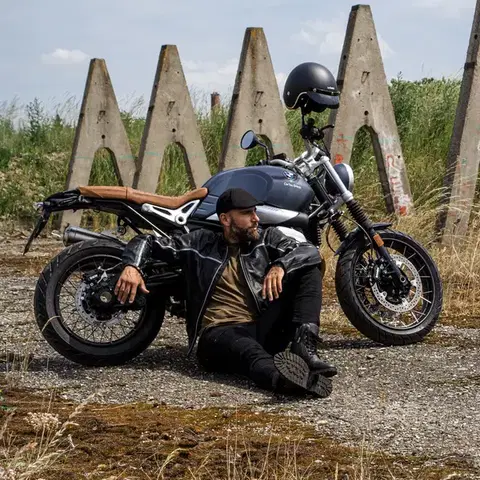 W-TEC Feasel čierna - 48