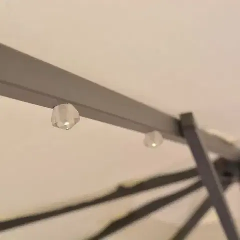 Konzolový slnečník s LED svetlami Ø 300 cm