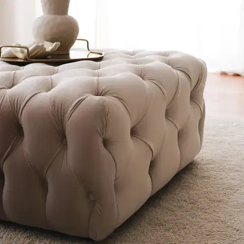 Taburetka Chester Cream