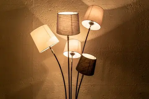 Stojací lampa LANSING Dekorhome