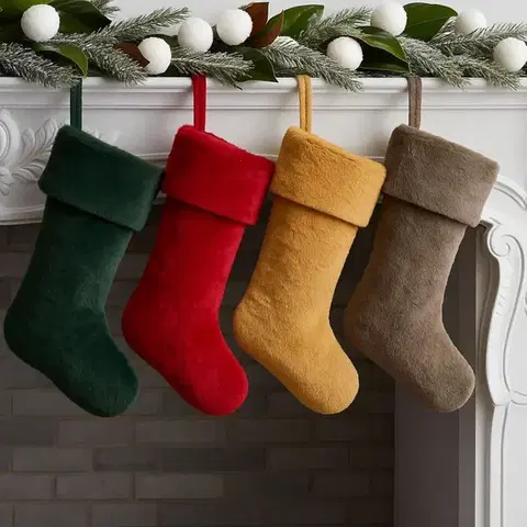 Christmas Stocking Pelush - Mustard