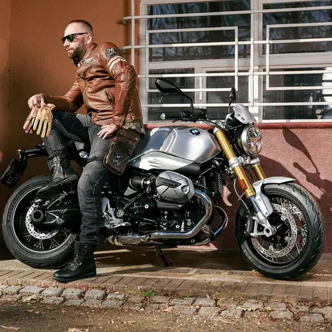 W-TEC Milano čierna - L